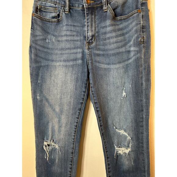 JUDY BLUE Women’s Distressed Relaxed Fit Jeans / Size: 30 - Picture 6 of 10